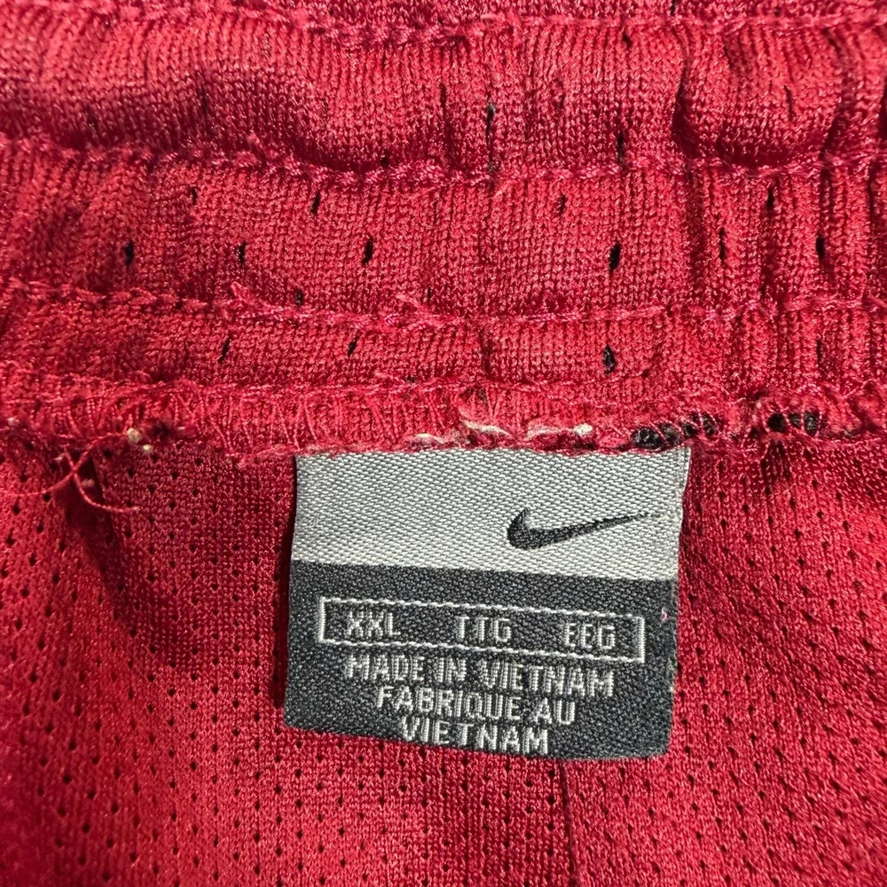 Vintage Nike Mens Basketball Shorts XXL Maroon Burgundy Mesh Striped Athletic